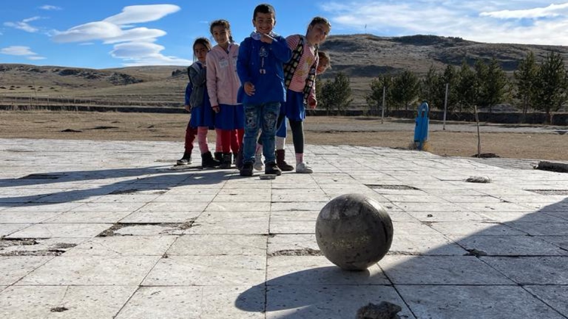 Geleneksel Çocuk Oyunları Şenlikleri